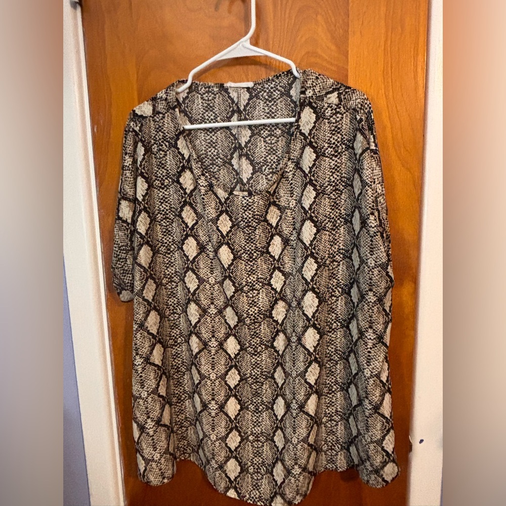 Chic Soul Snake Print Blouse - Black and Cream